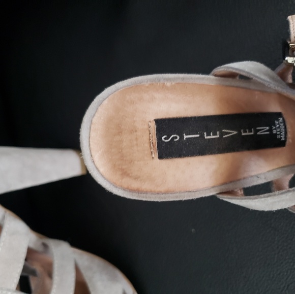 SHOES - Picture 6 of 6